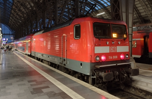 Ein Septemberabend auf dem Frankfurter Hauptbahnhof