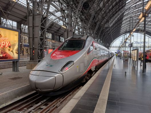 EC 151 im Frankfurter Hauptbahnhof