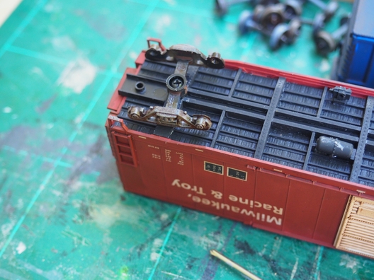 Zwei Boxcars für die MR&T