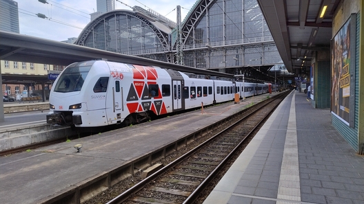 Eine halbe Stunde auf dem Frankfurter Hauptbahnhof, 18.04.2024