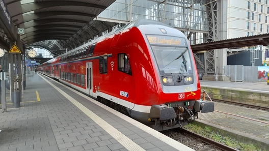 Eine halbe Stunde auf dem Frankfurter Hauptbahnhof, 18.04.2024