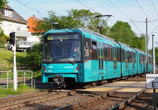 U-Bahn in Niederursel