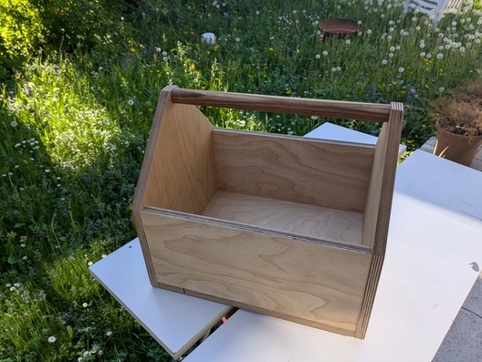 Aufbewahrungskästen aus Reststücken aus Leimholz und Multiplex