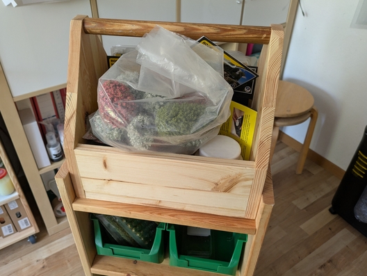 Aufbewahrungskästen aus Reststücken aus Leimholz und Multiplex